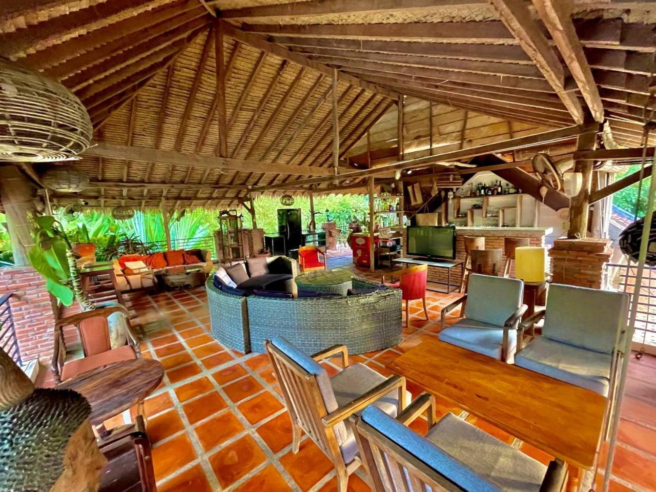 Sabbay Kep Hotel Bagian luar foto
