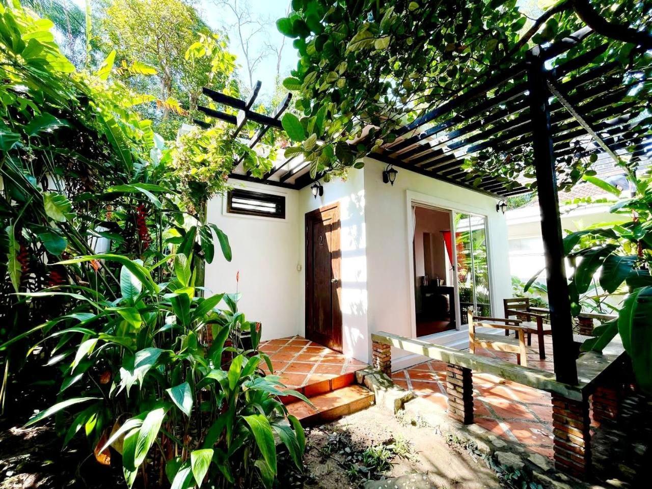 Sabbay Kep Hotel Bagian luar foto