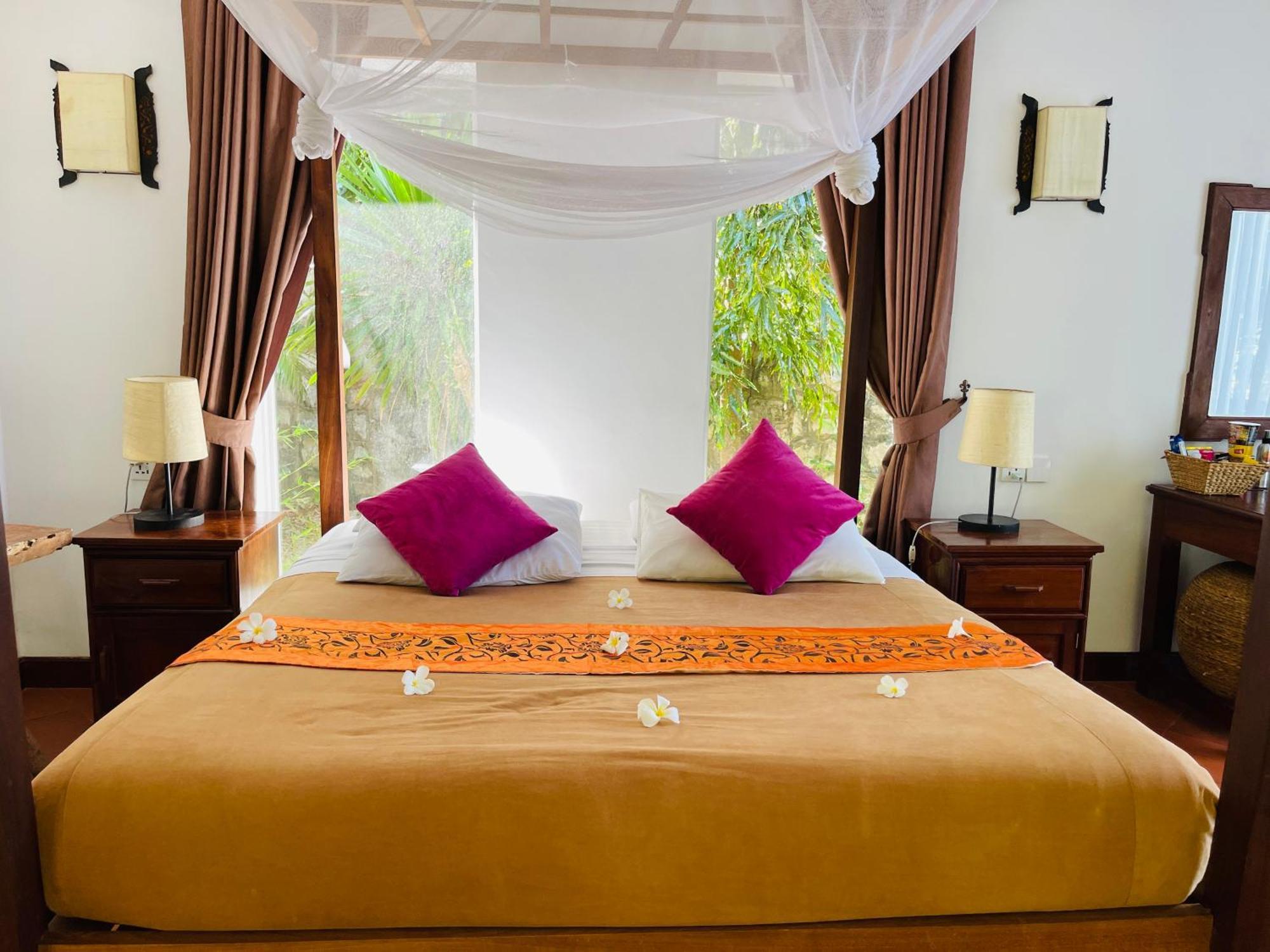 Sabbay Kep Hotel Bagian luar foto